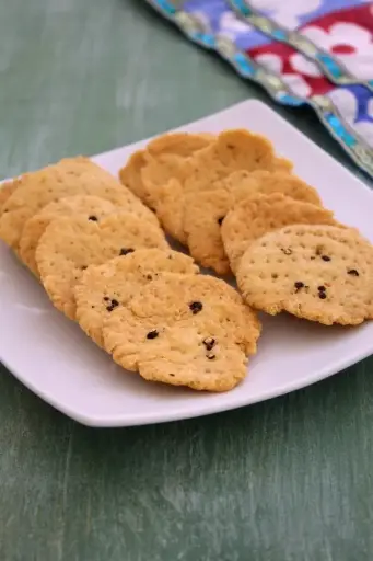 Panjabi mathri 